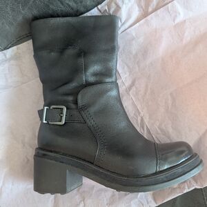 Vintage Barneys New York Robert Clergerie Timeless Chelsea Black Leather Boots
